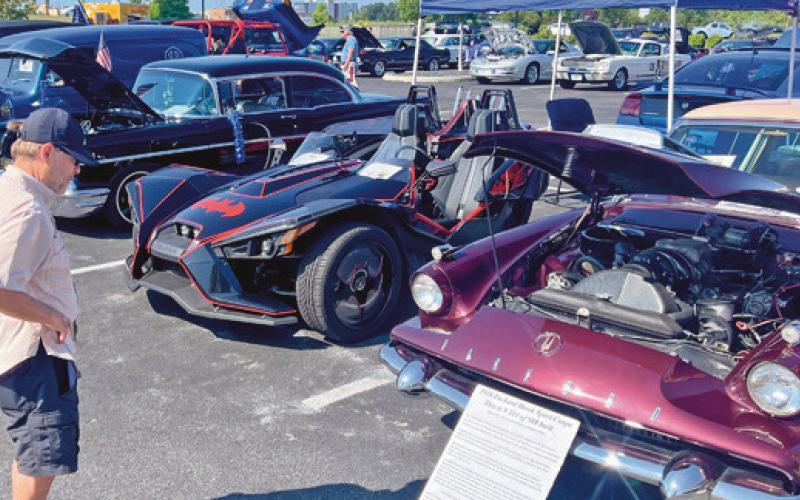 Mercy Hospital Perrysburg hosts car show