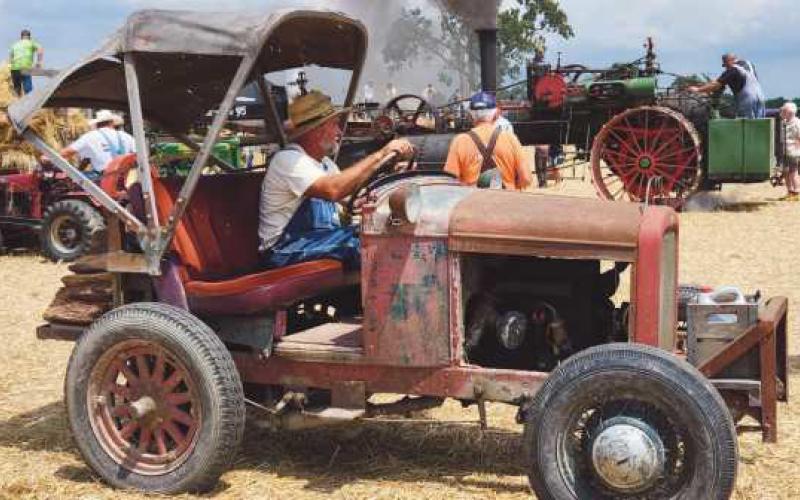 Five Point Steam Threshers celebrate 61 years