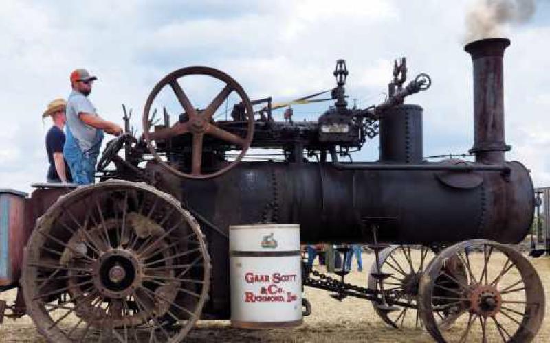Five Point Steam Threshers celebrate 61 years