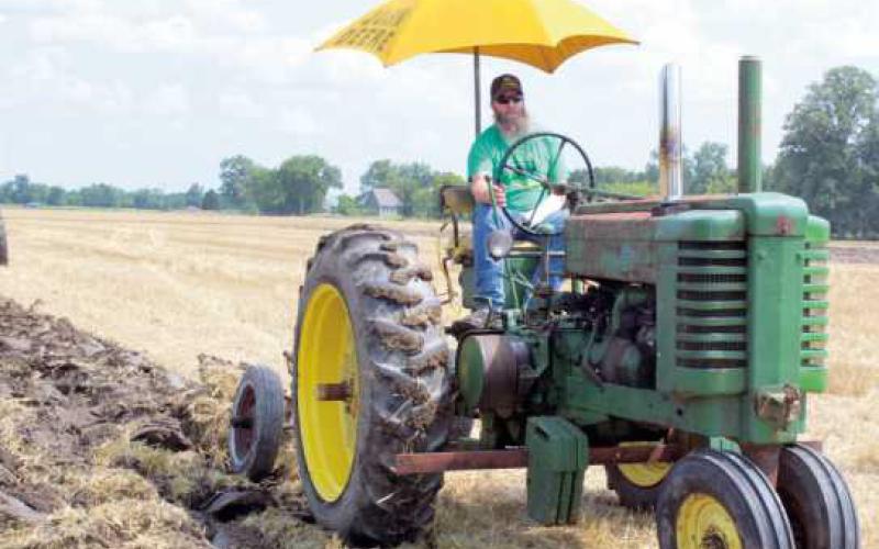 Five Point Steam Threshers celebrate 61 years