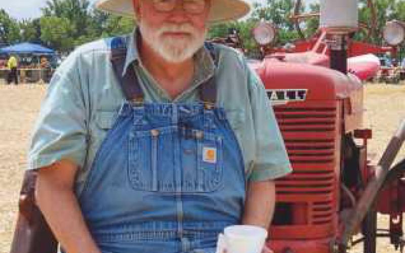 Five Point Steam Threshers celebrate 61 years