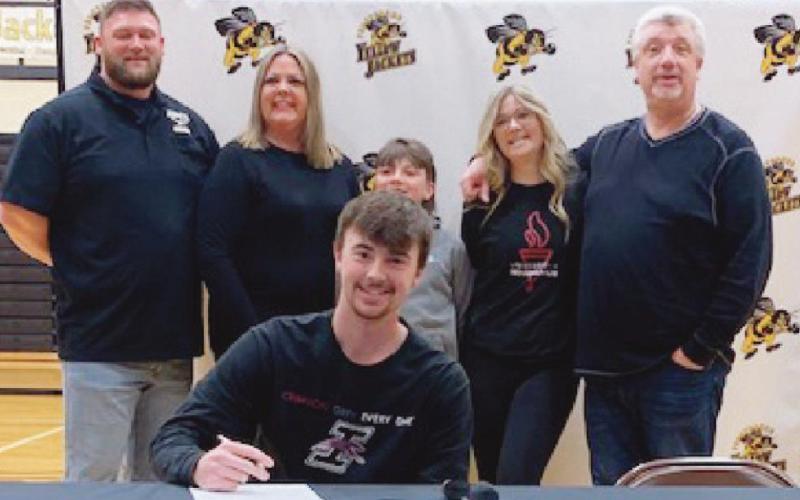 Yellow Jacket student-athletes sign to play college sports next fall