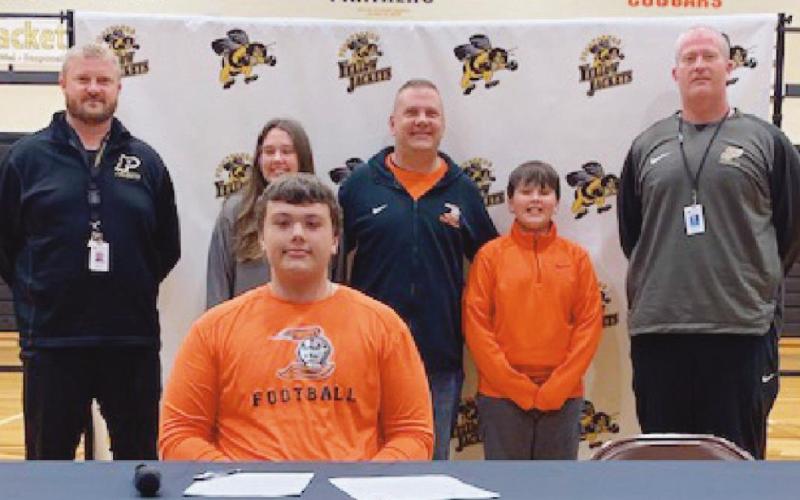 Yellow Jacket student-athletes sign to play college sports next fall
