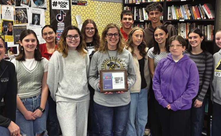 PHS earns Jostens national yearbook design recognition
