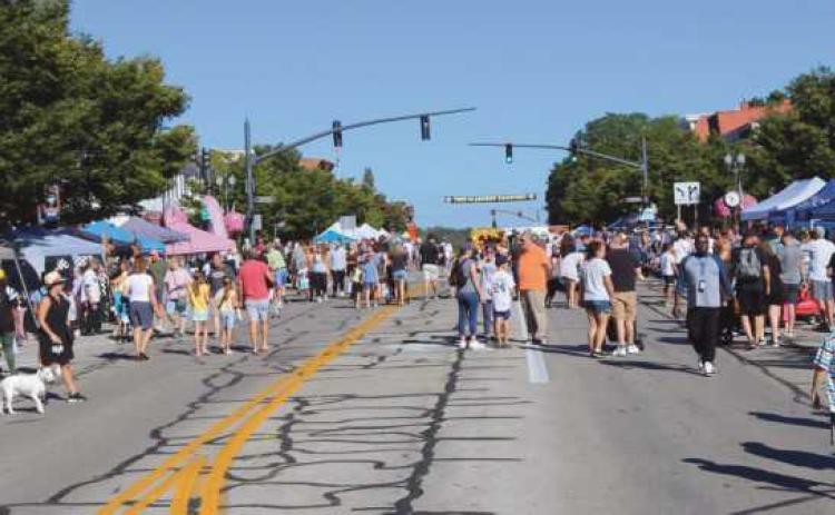 Perrysburg celebrates at homecoming parade and festival