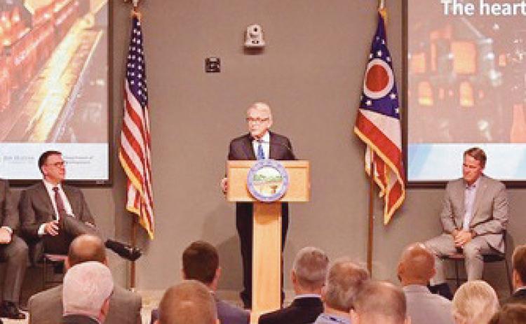 Governor Mike DeWine speaks at O-I Glass to discuss the new project, which is projected to create $284 million in economic impact and create 1,600 new jobs.