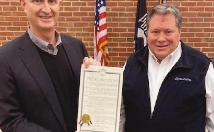 Perrysburg Mayor Tom Mackin, left, with Mr. Hamons.