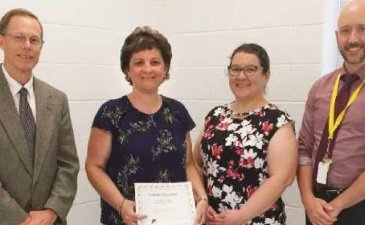 Stoffel receives Shining Star Award