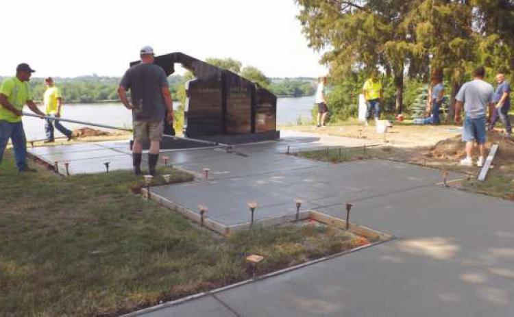 City employees volunteer time to assist with Gold Star Families Memorial project