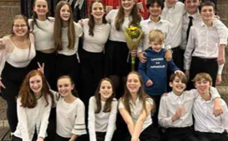 On February 8, Perrysburg Junior High School’s seventh and eighth grade choirs presented “An Evening of Love” concert at the high school. The show featured love and romance themed songs and showcased group numbers, as well as small group, solo and duet performances.