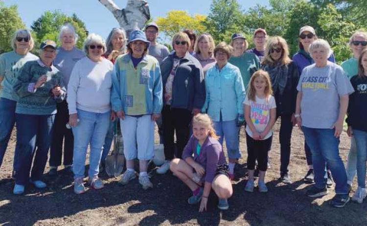 Planting the new garden are: Pat Smith, Myra McClure, Susan Garn, Marilyn Ryder, Carolyn Smith, Sharon Dennis, Todd Grayson, Nancy Wenning, Vicki Gallagher, Rien Gryczewski, Linda Justen, Janet Andes, Michelle Alexander, Colleen McGoldrick, Bella Todak, Lynne Barefoot, Eileen Lyons, Pat Todak, Kate French, Susan French and Barbara French.