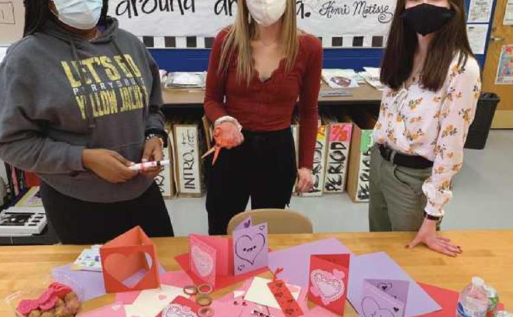 PHS art club members make Valentines for Heartland of Perrysburg residents
